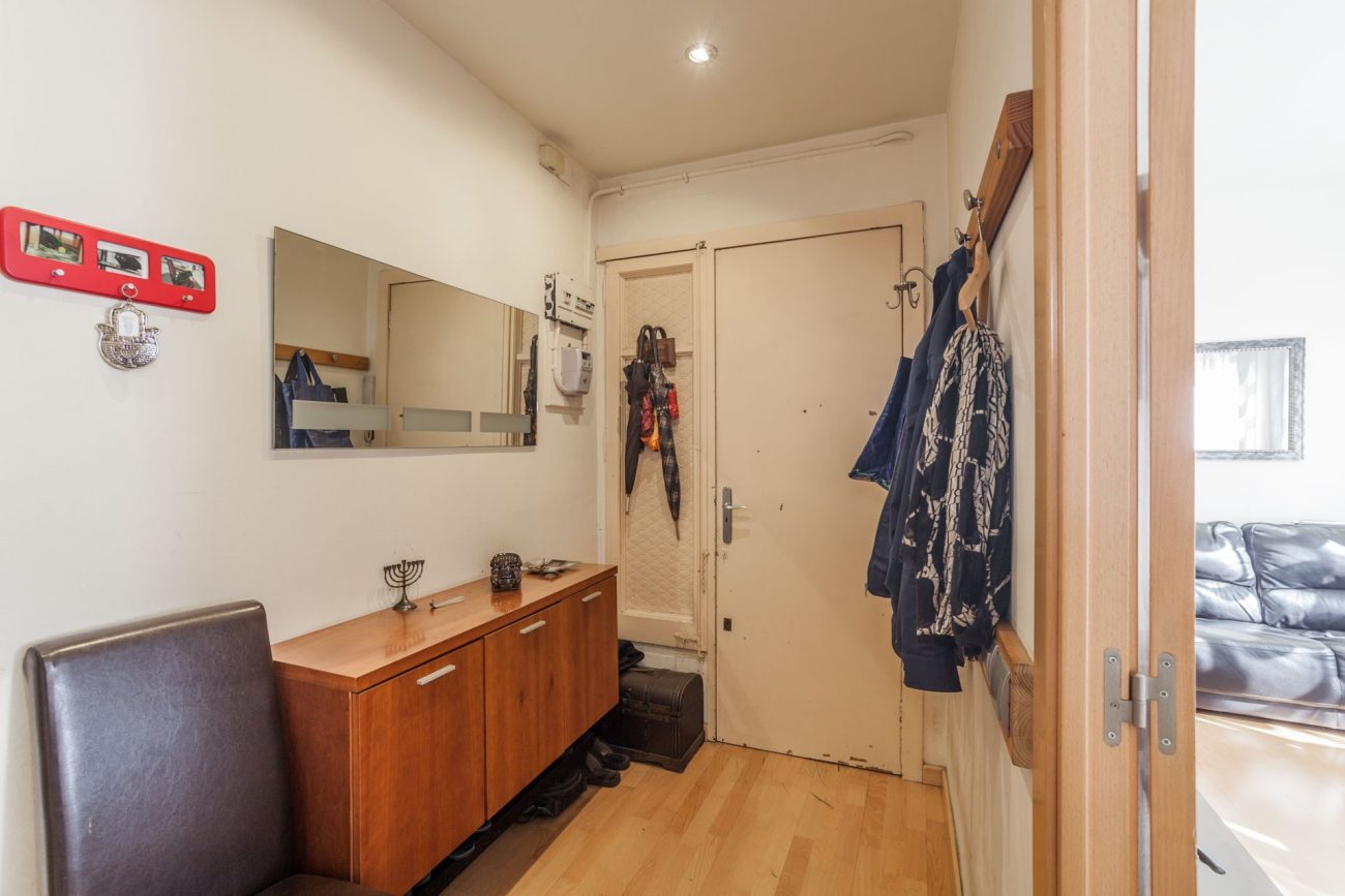 Nice and bright apartment next to Sagrada Familia