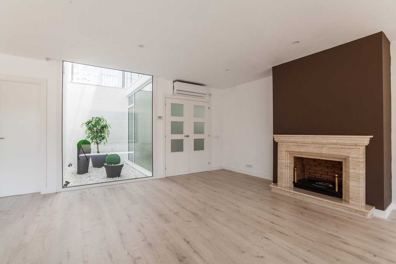 Large renovated house in a quiet area of Castelldefels