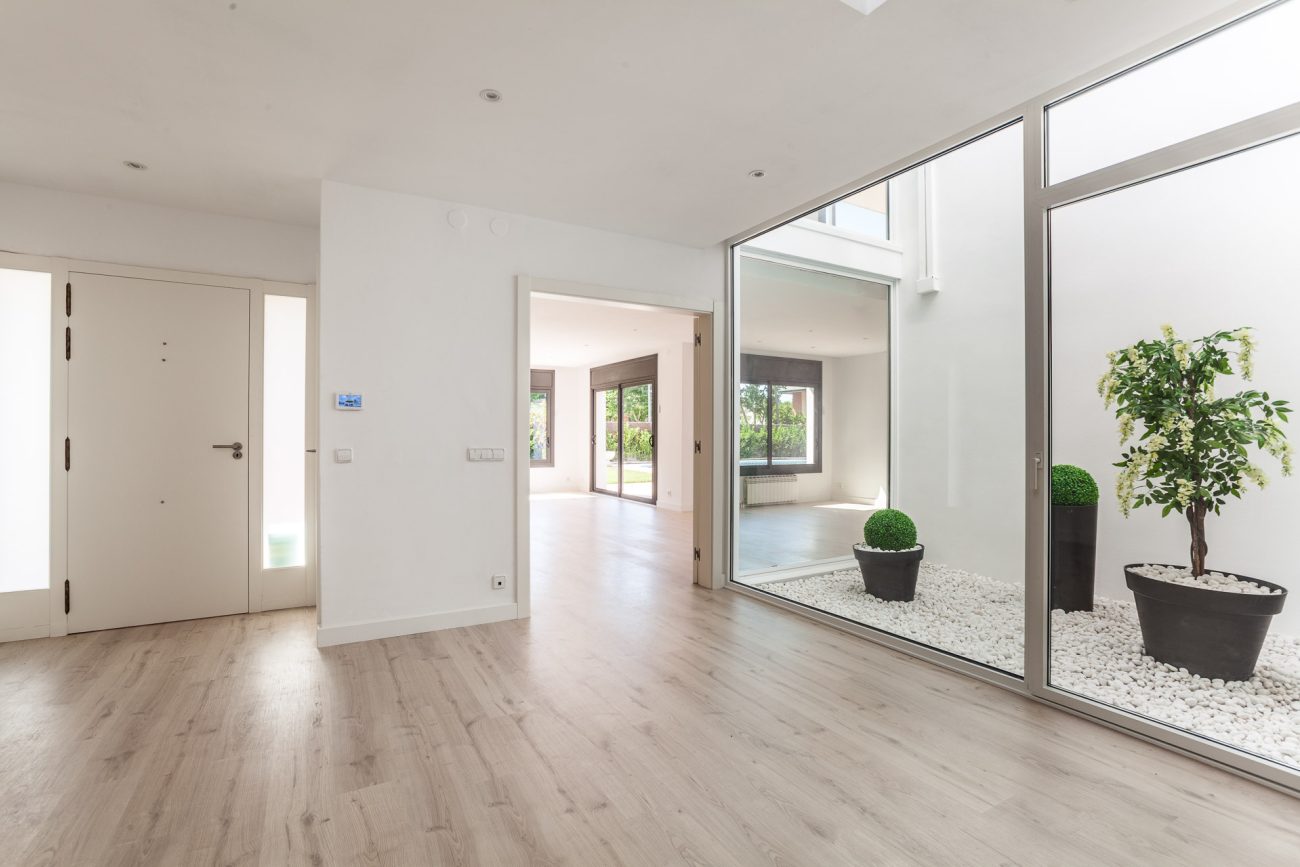 Large renovated house in a quiet area of Castelldefels