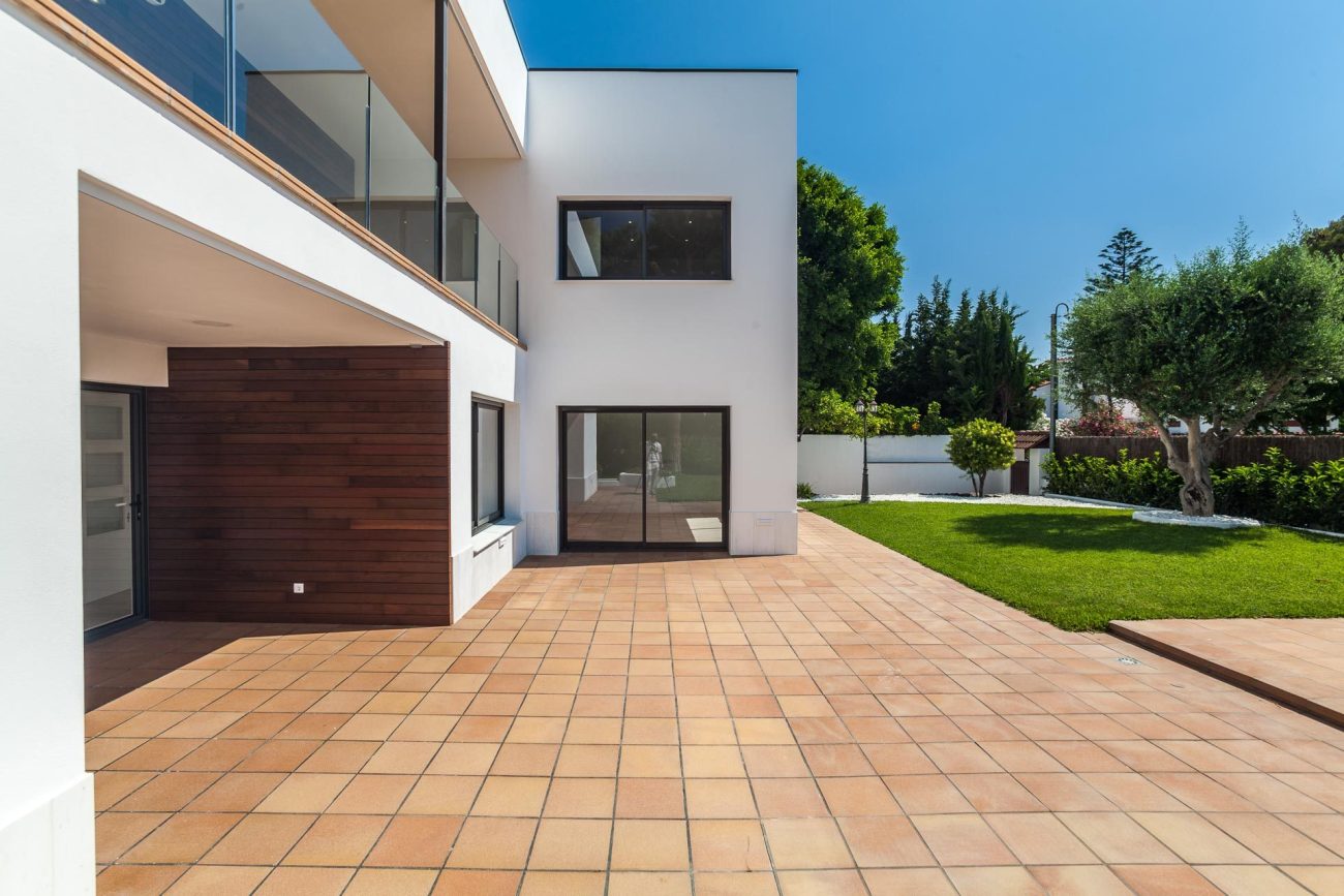 Large renovated house in a quiet area of Castelldefels
