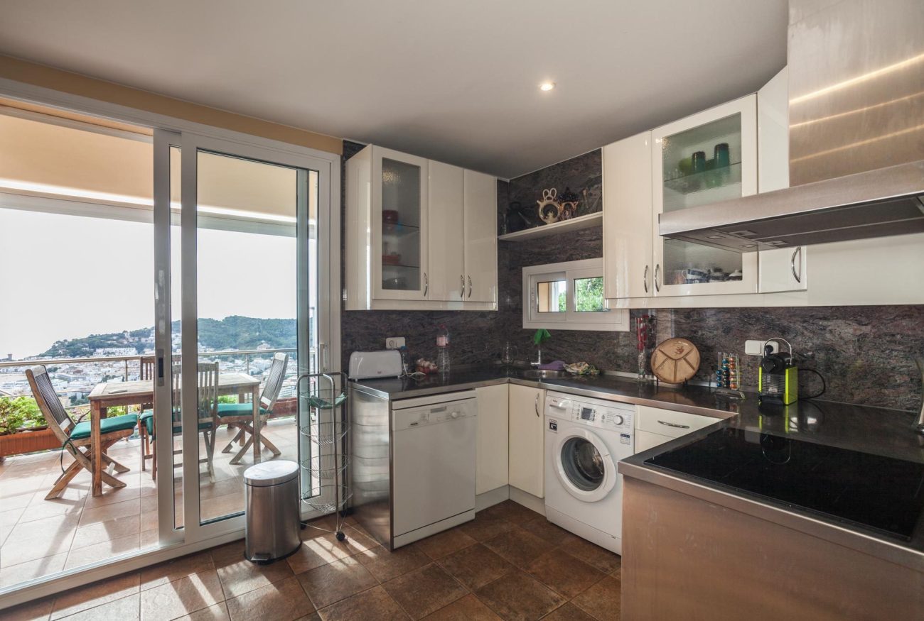 Great house with spectacular views in Tossa de Mar