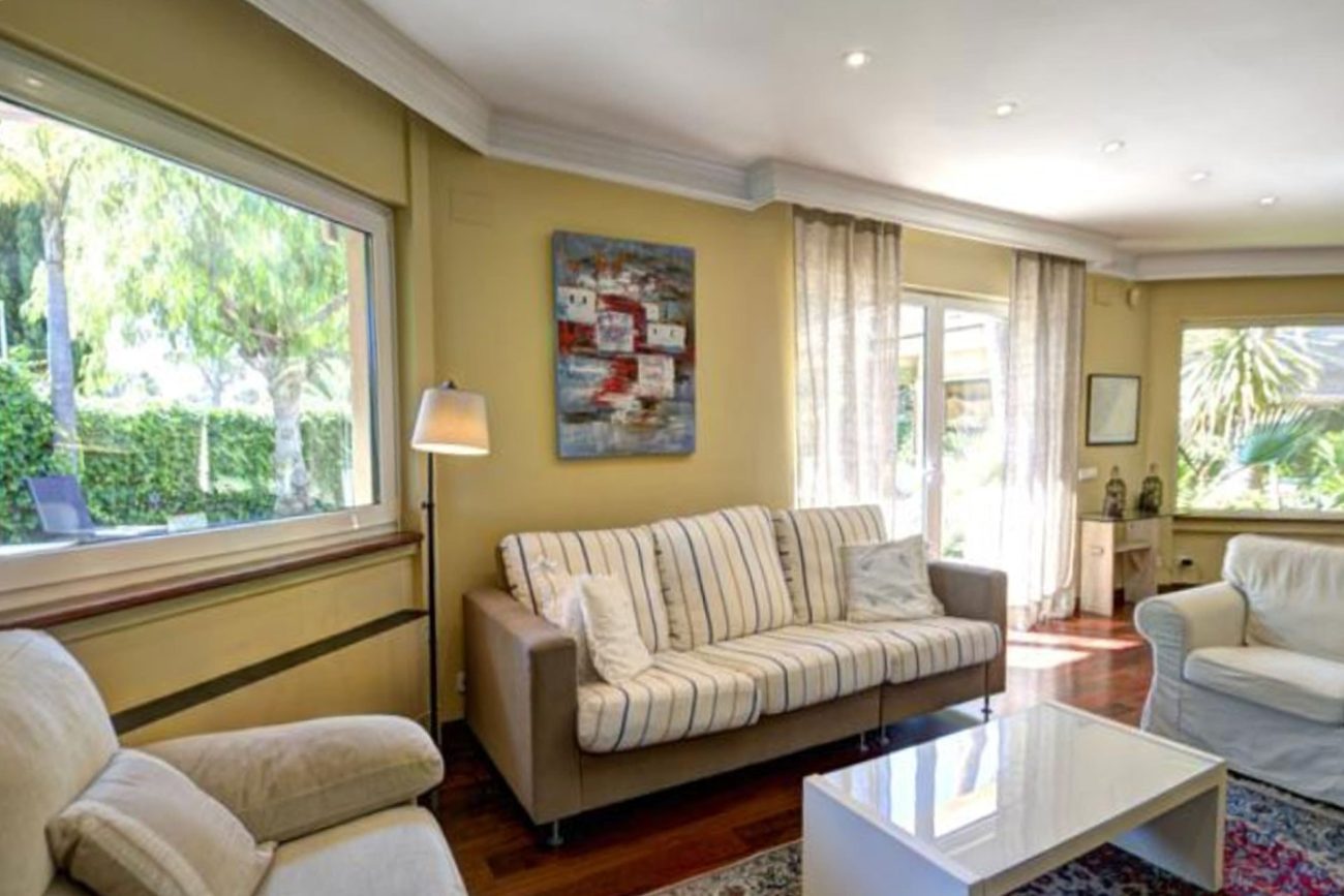 Large and spacious bright house in Sitges