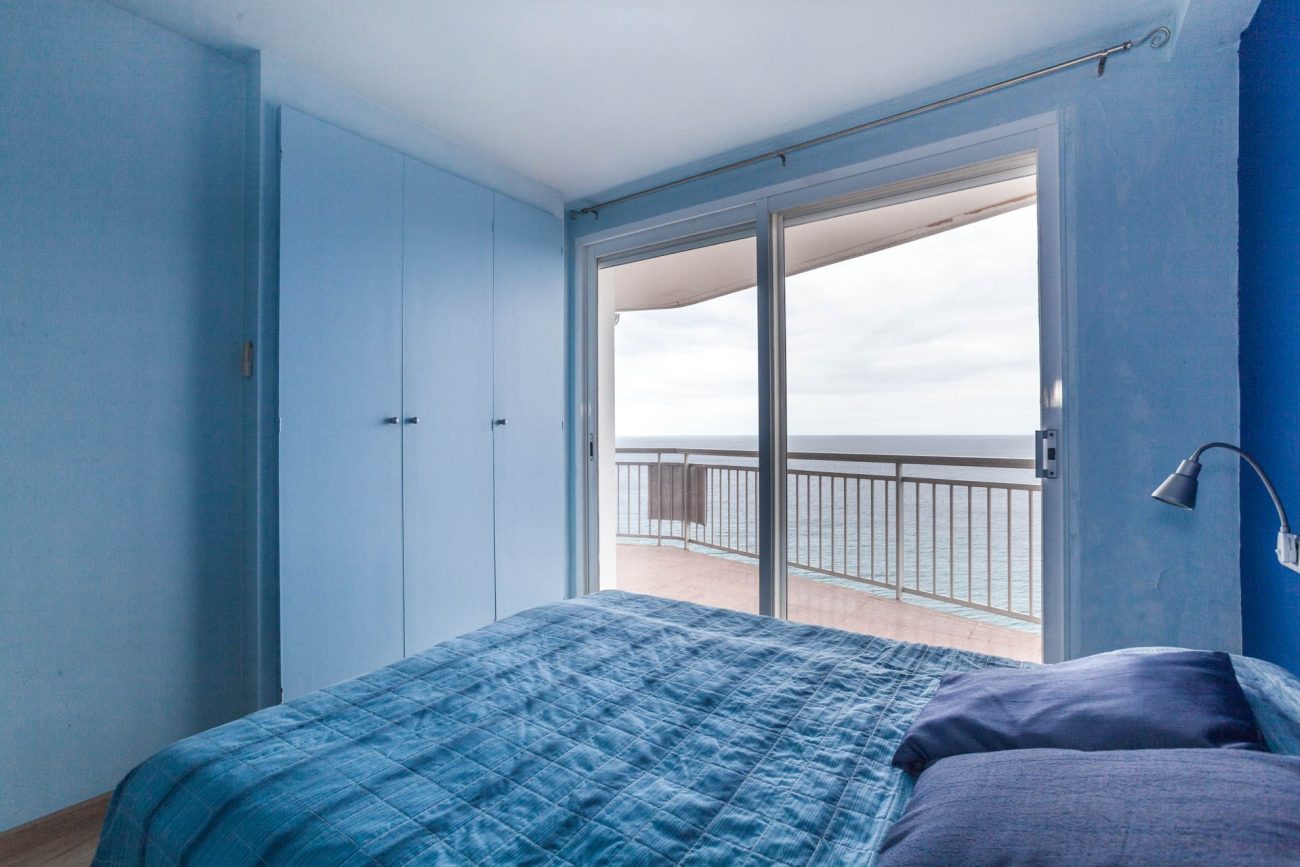 Amazing front sea views apartment