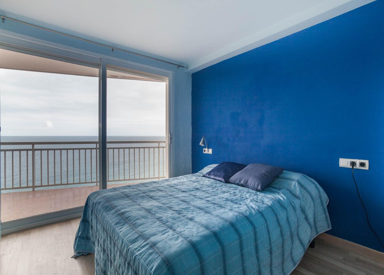 Amazing front sea views apartment
