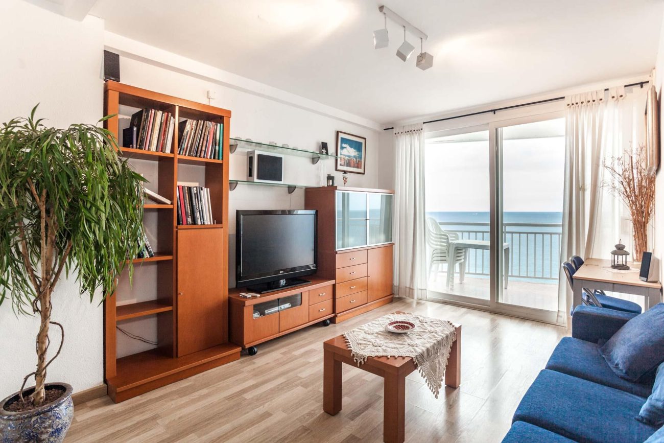 Amazing front sea views apartment