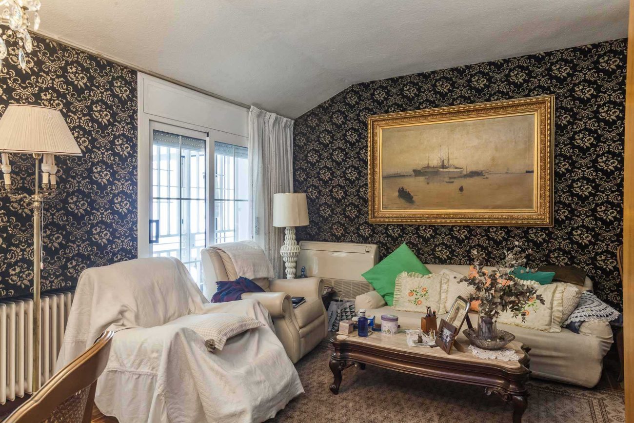 Penthouse with terrace on Rosselló Street in Eixample