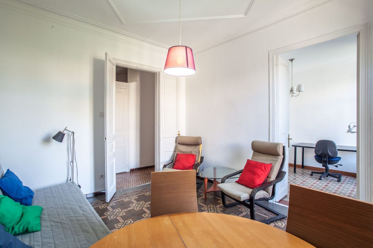 Bright apartment in the center of Barcelona