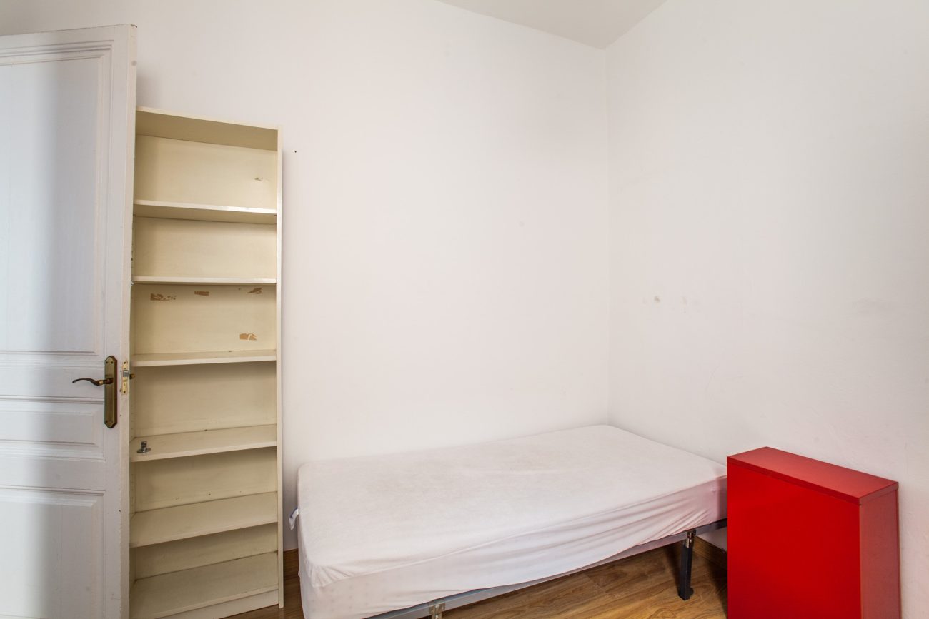 Bright apartment in the center of Barcelona