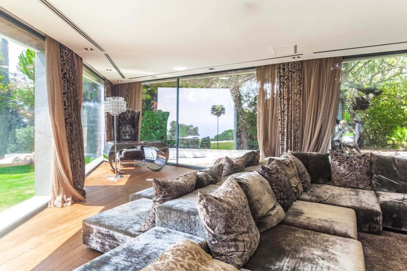 Exceptional  luxury villa at the top of the Supermaresme