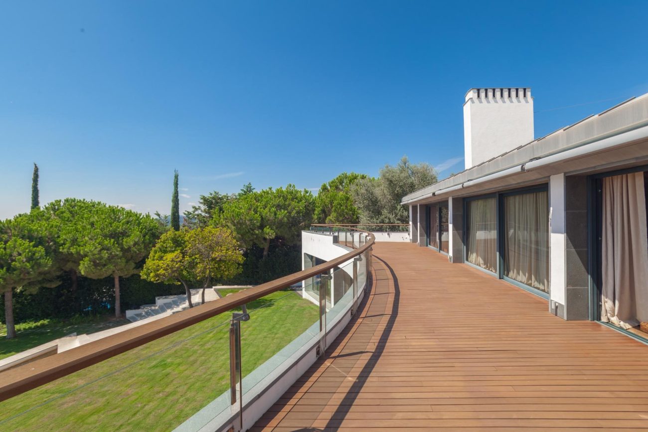 Exceptional  luxury villa at the top of the Supermaresme