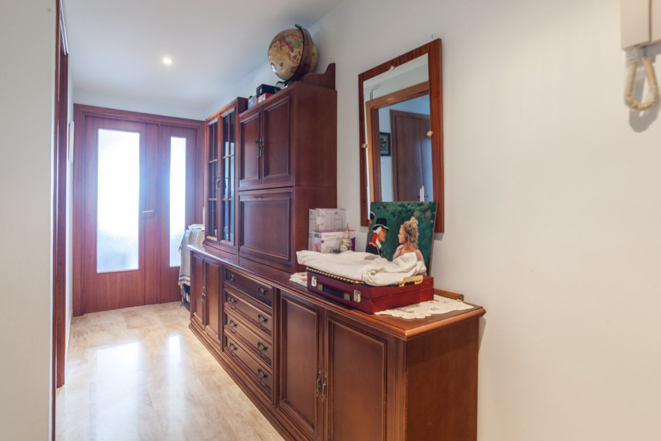 Large apartment 50 meters from the beach