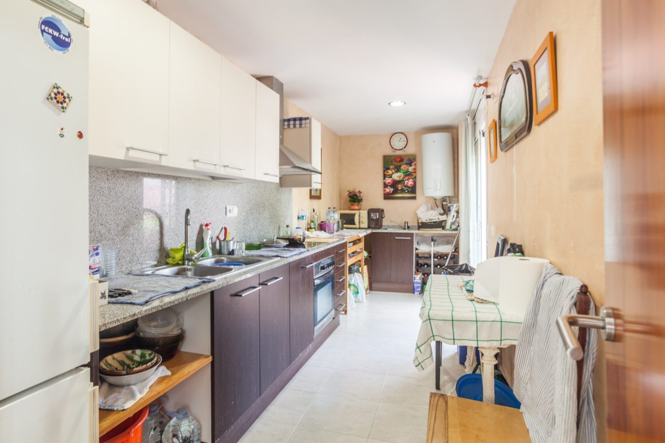 Large apartment 50 meters from the beach