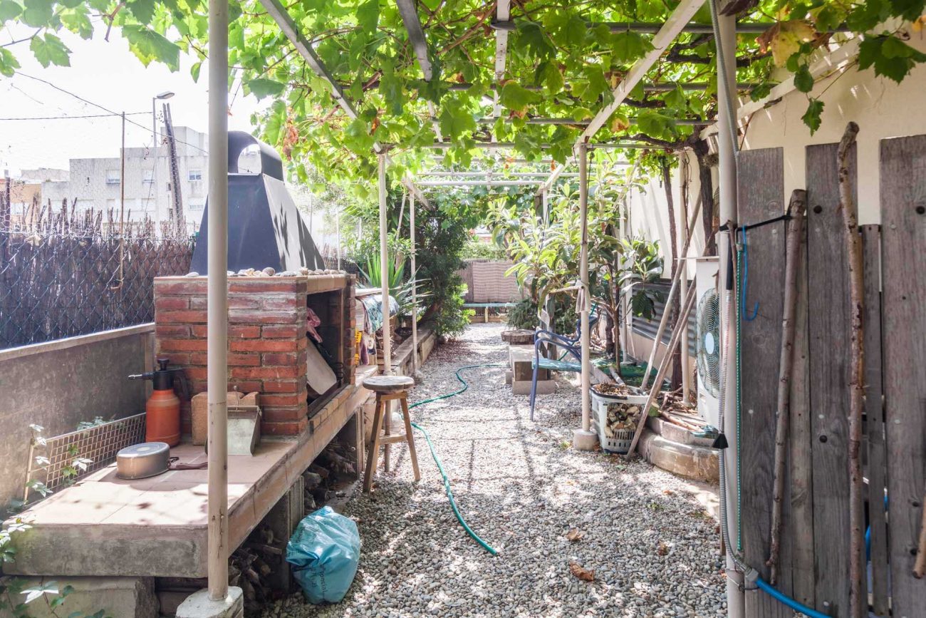 Large apartment 50 meters from the beach