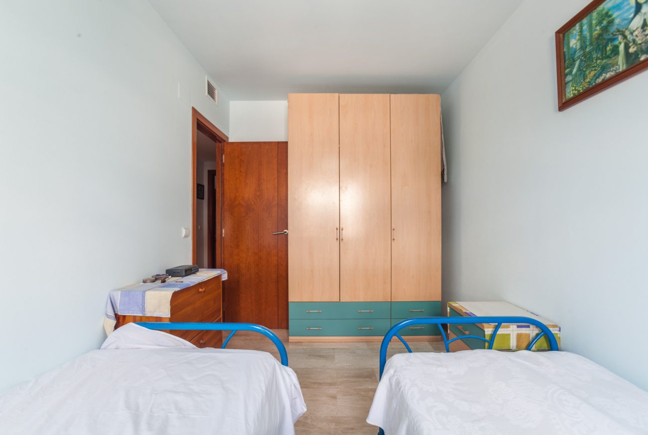 Large apartment 50 meters from the beach