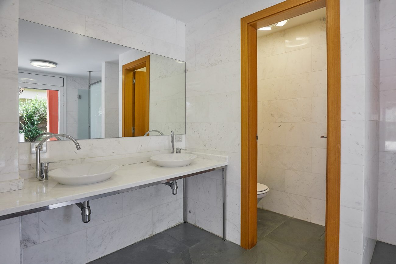 Elegant and modern house in Castelldefels