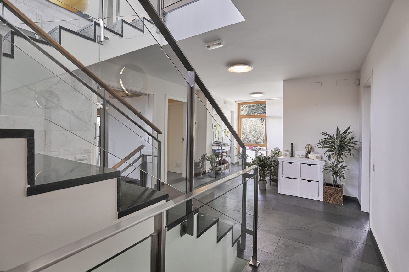 Elegant and modern house in Castelldefels