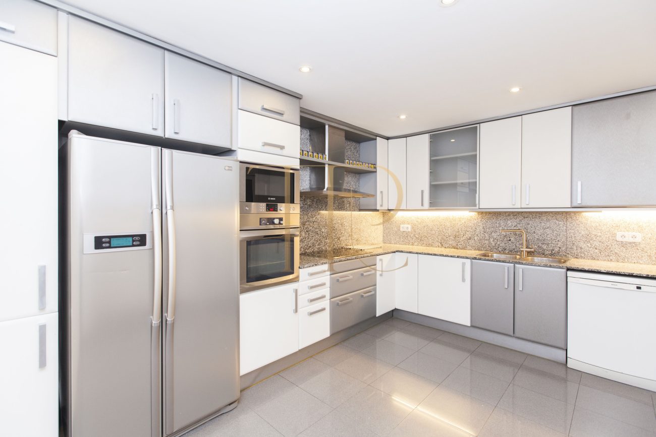 Sold: bright apartment in Barcelona’s Eixample