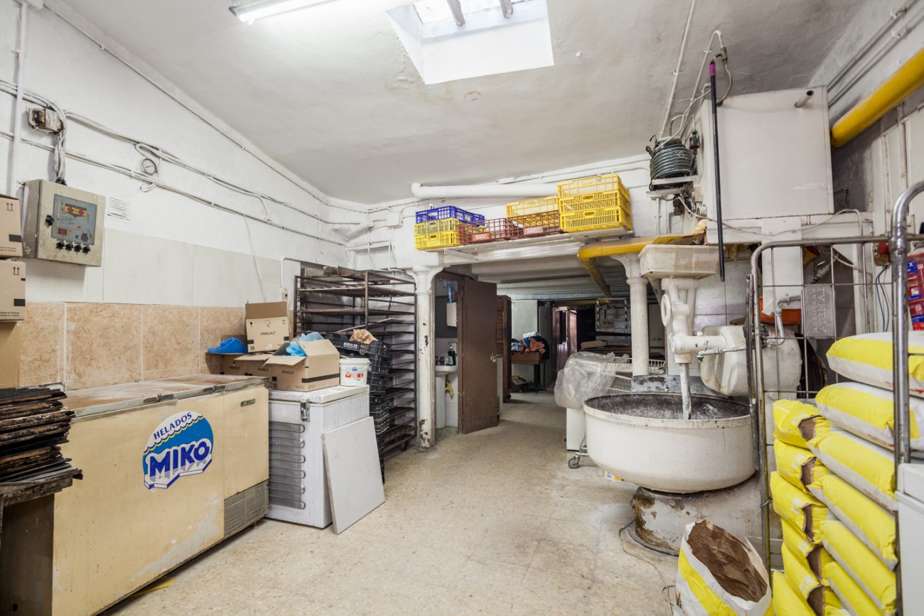 Bakery on Creu Coberta