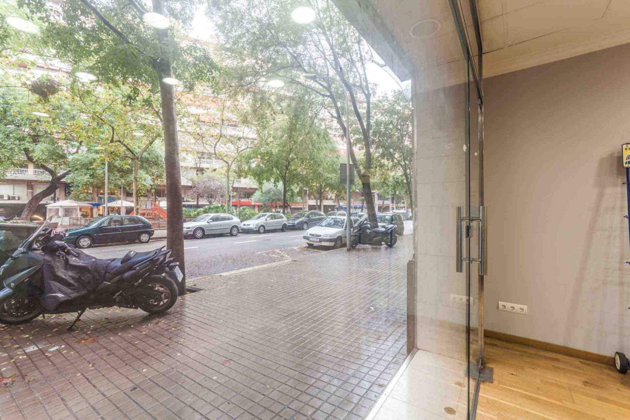 Comercial property in Barcelona, 84м2, Sant Antoni