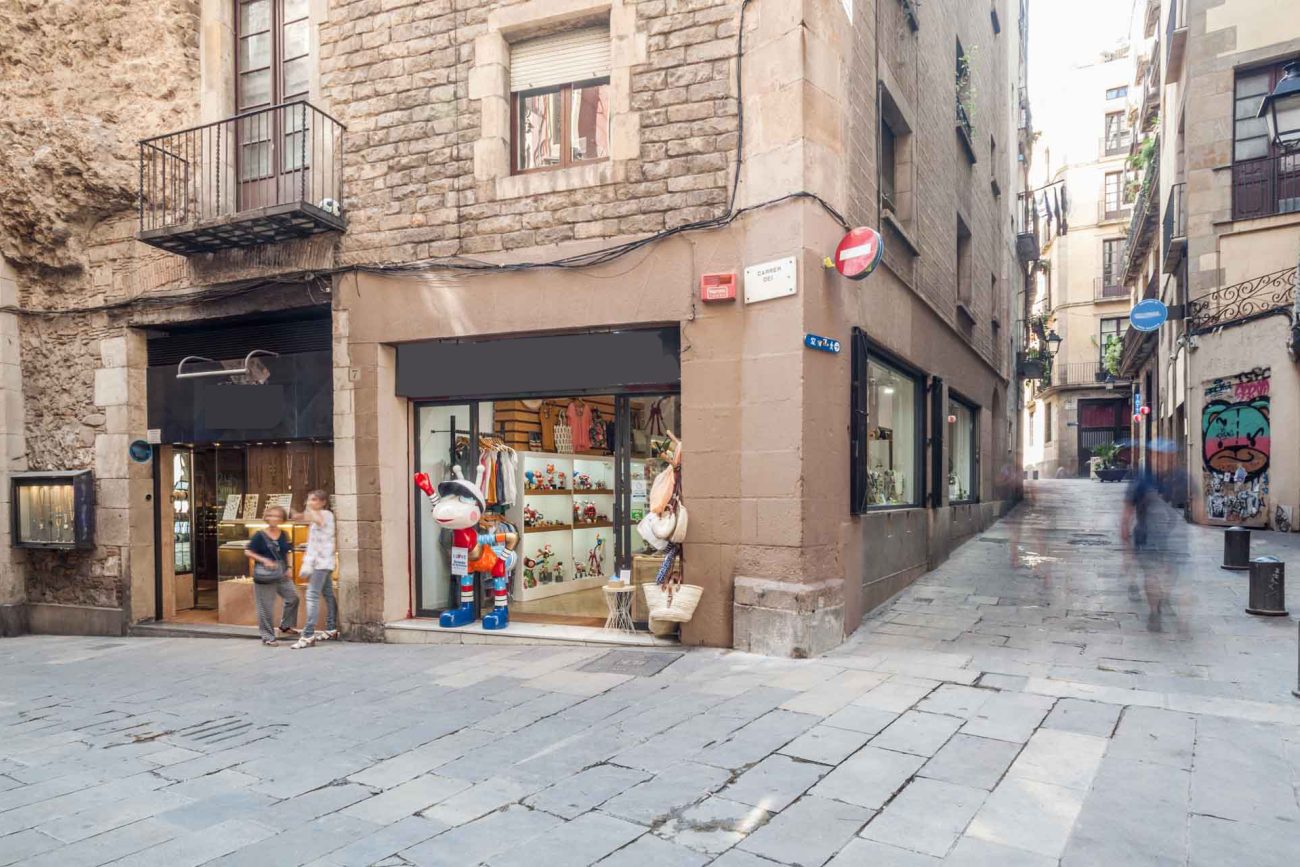 Commercial premise is transfer in el Gótico