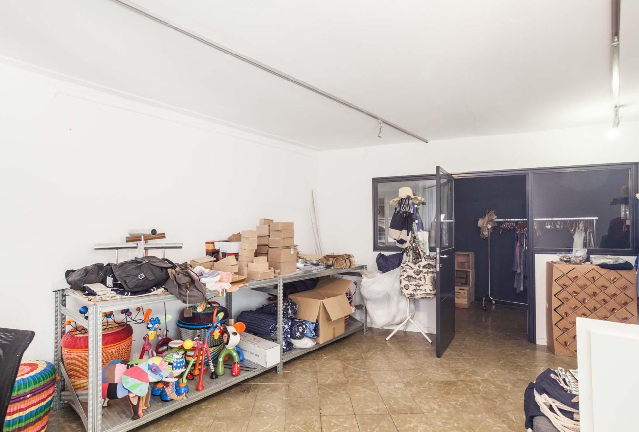 Commercial premise is transfer in el Gótico