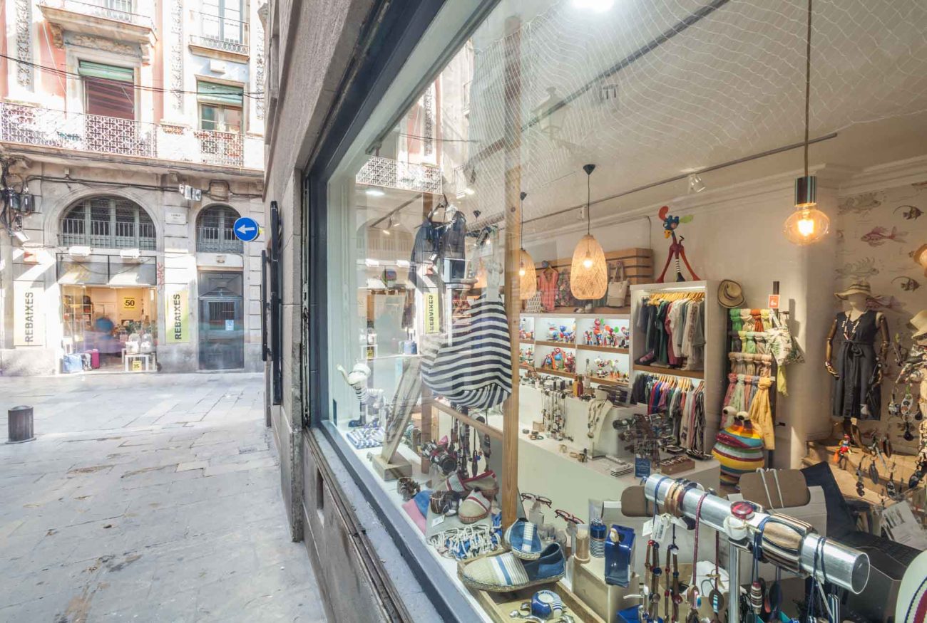 Commercial premise is transfer in el Gótico