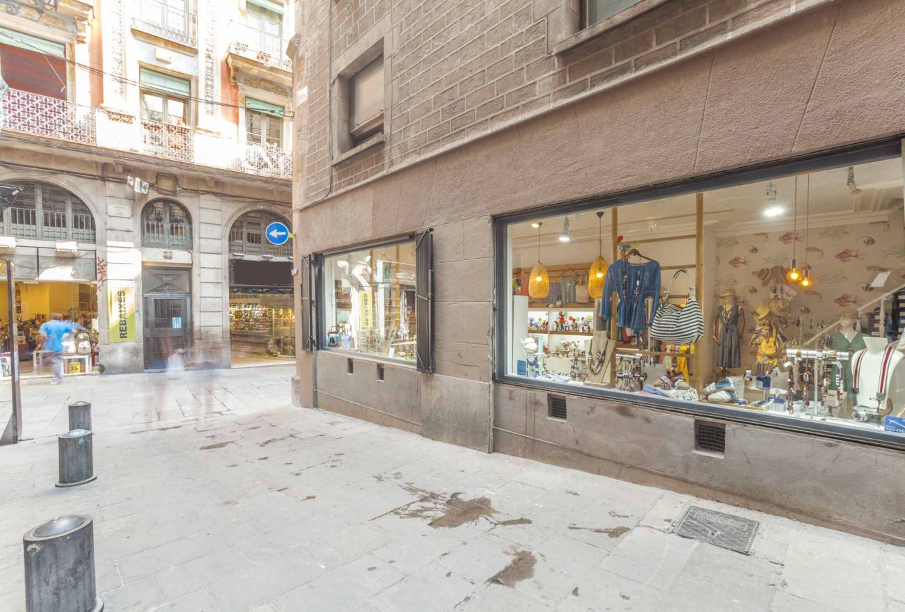Commercial premise is transfer in el Gótico