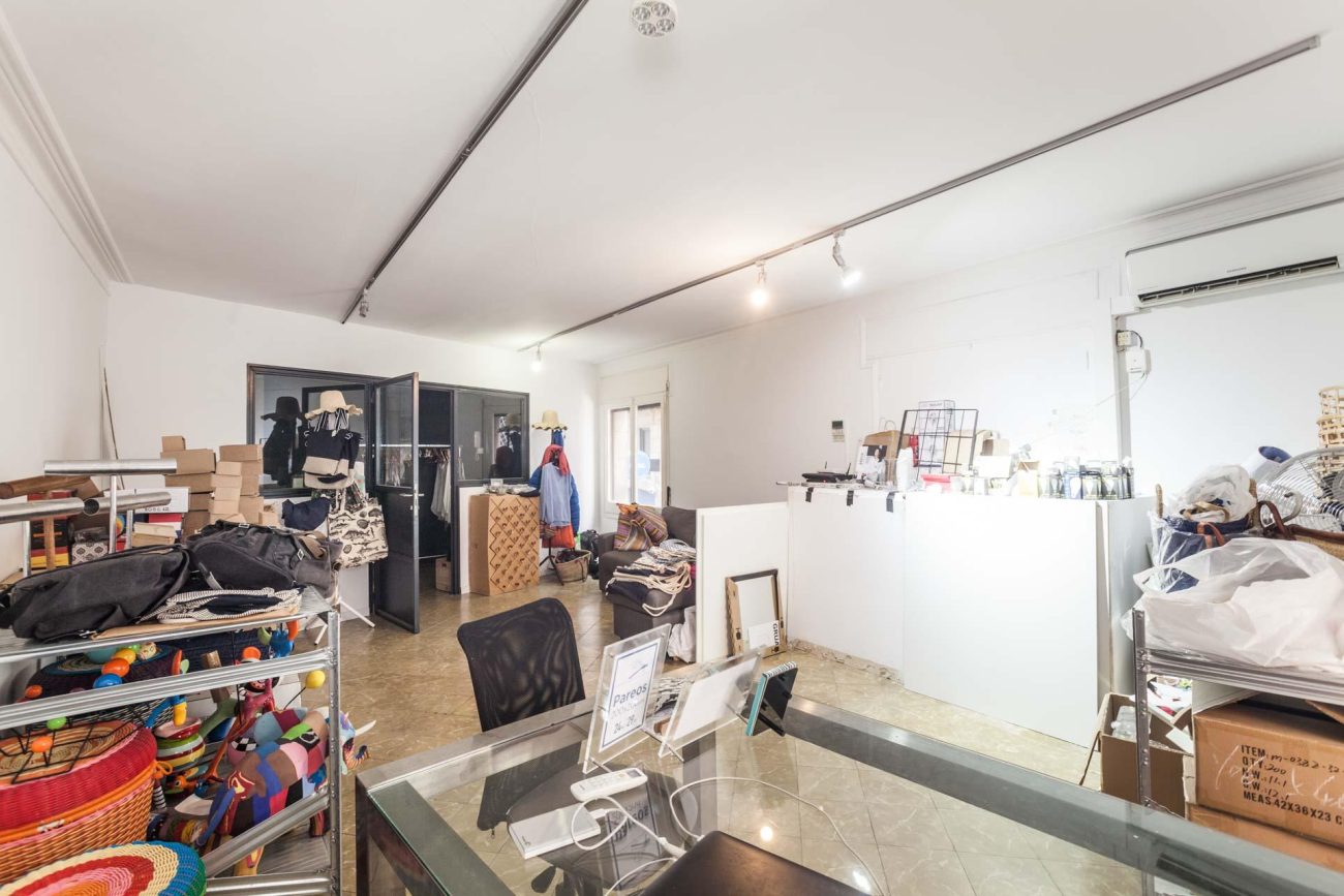 Commercial premise is transfer in el Gótico