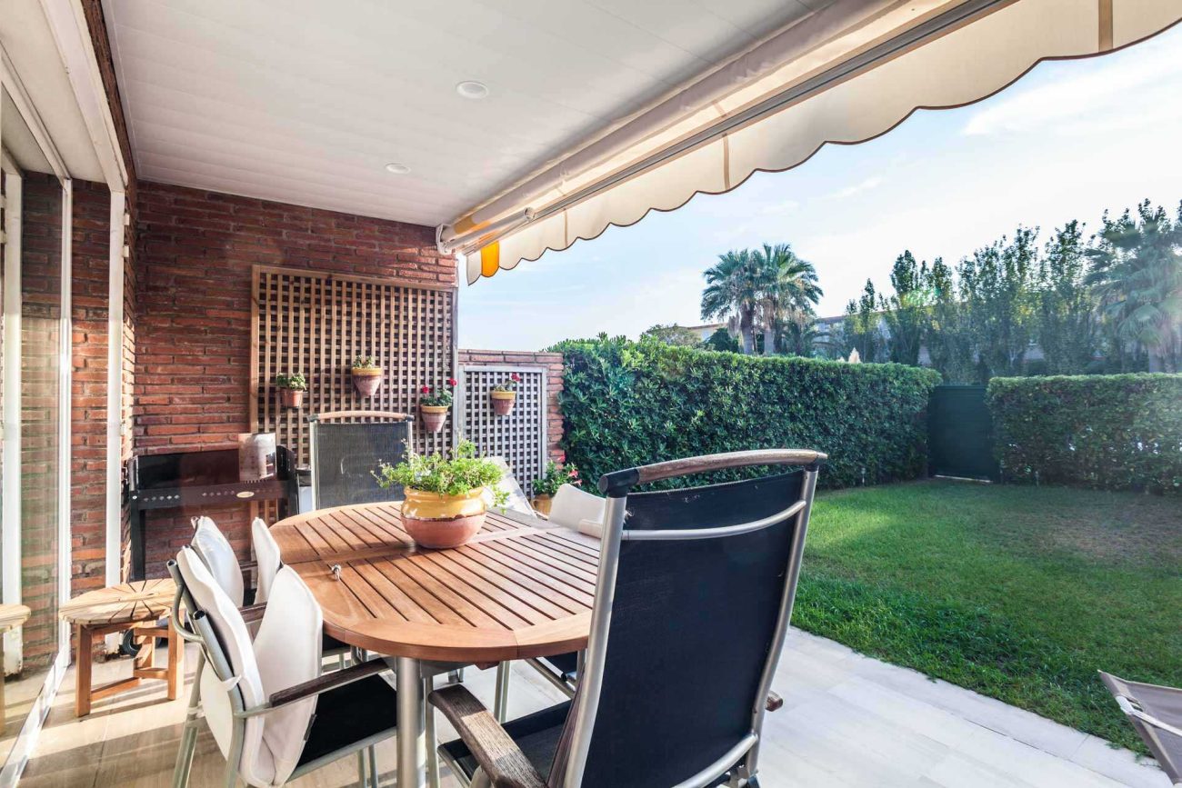 Fantastic townhouse with direct access to the beach
