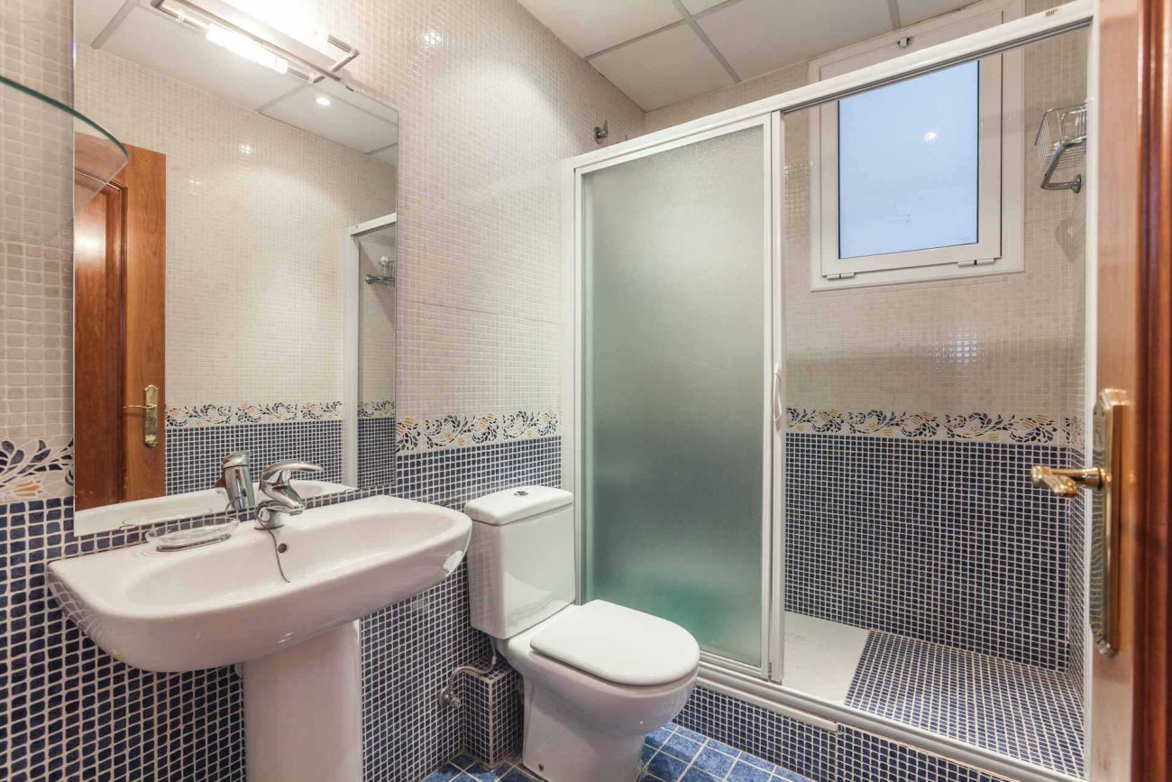 Spacious and bright apartment at Rambla Catalunya