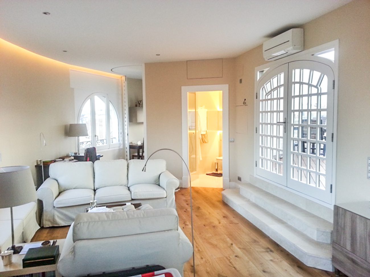 Luxury attic flat of 65 m2 with spectacular views in Barcelona
