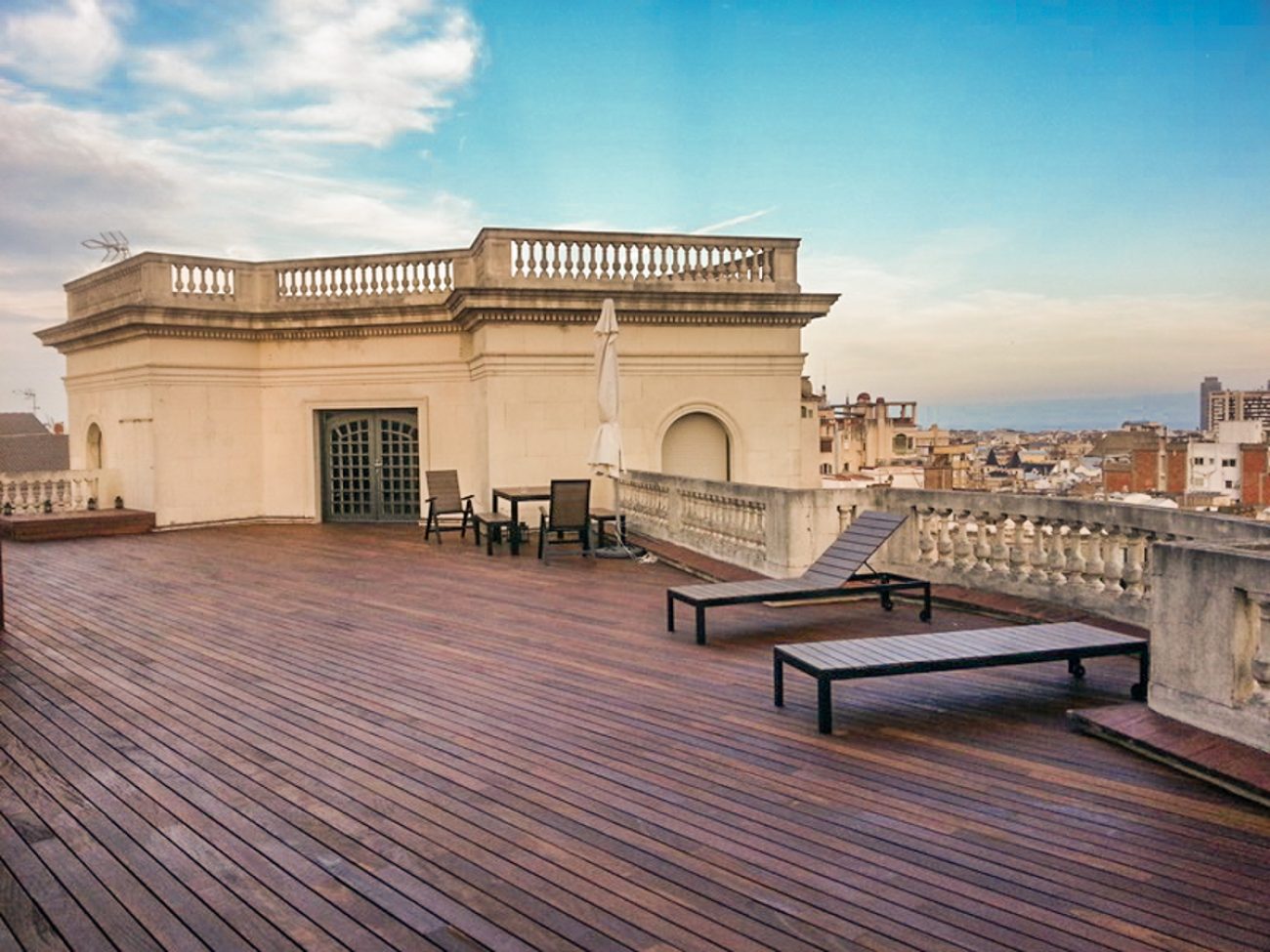 Luxury attic flat of 65 m2 with spectacular views in Barcelona