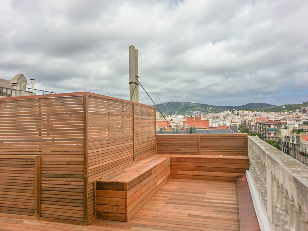 Luxury attic flat of 65 m2 with spectacular views in Barcelona