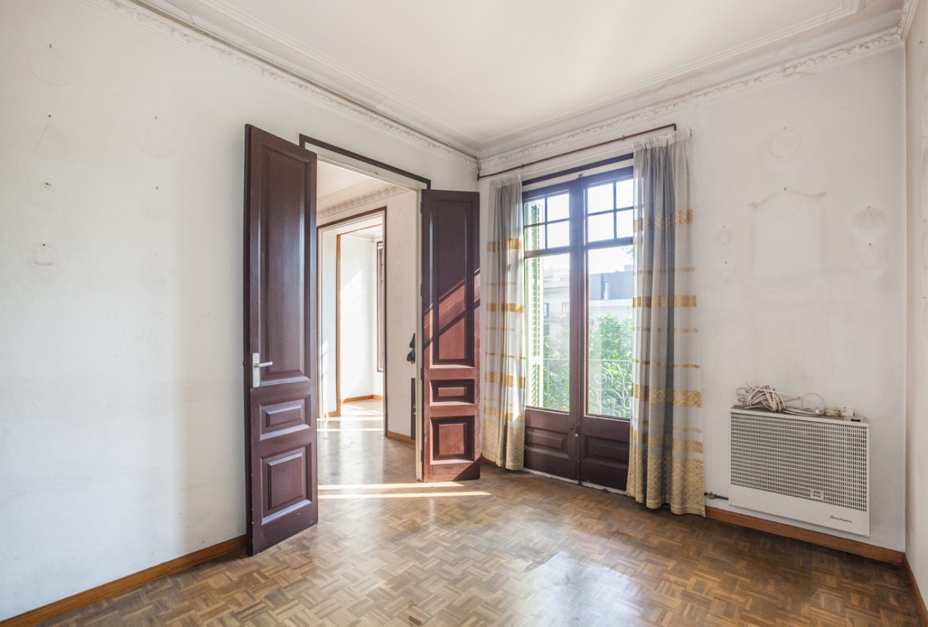 Stately flat on Passeig Sant Joan
