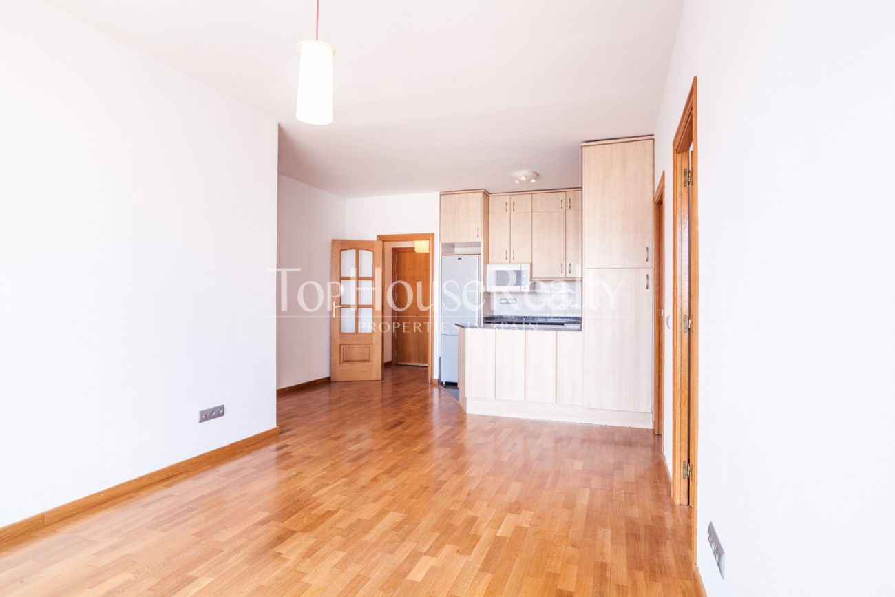 Spectacular and unique attic flat in Eixample Dret