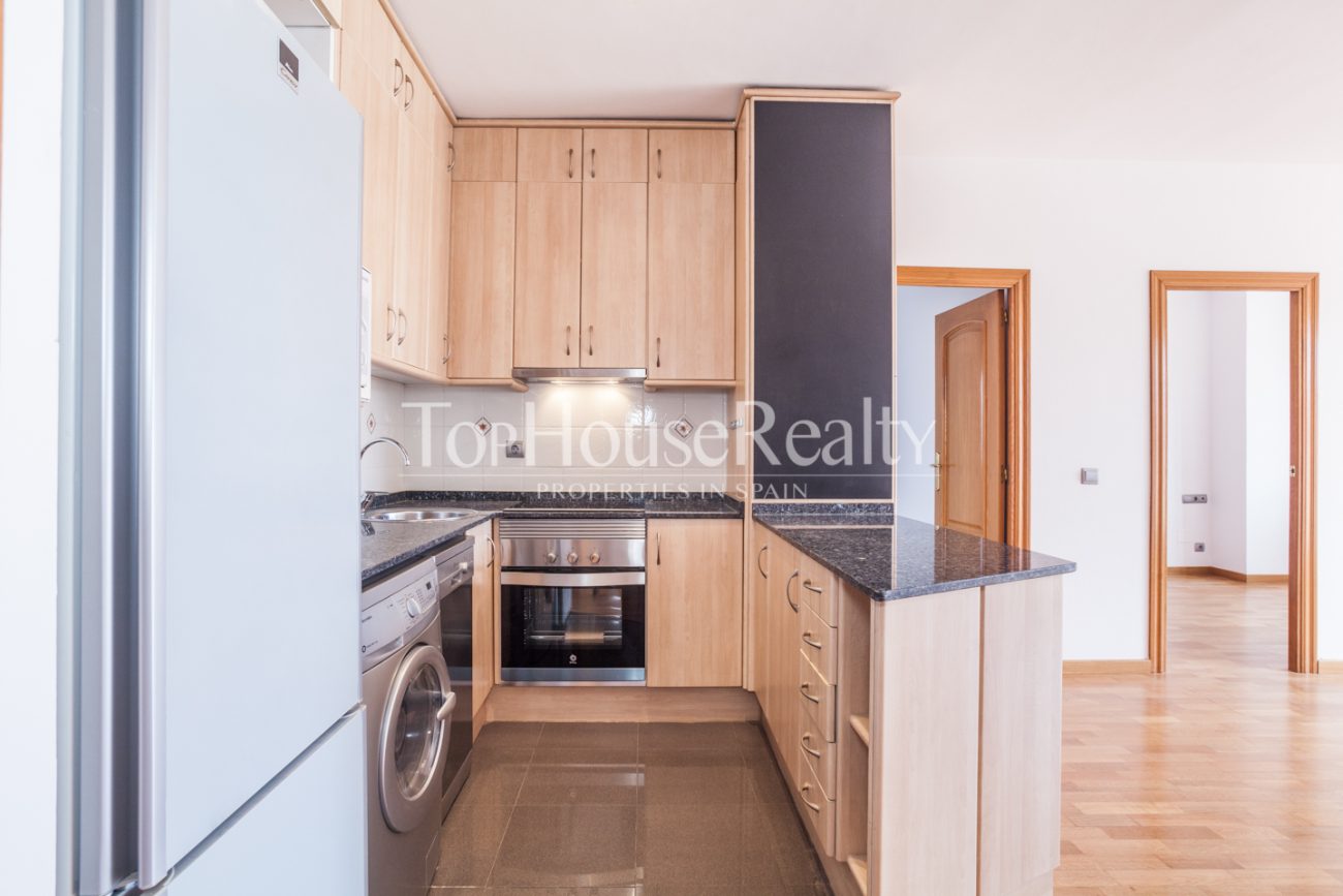 Spectacular and unique attic flat in Eixample Dret