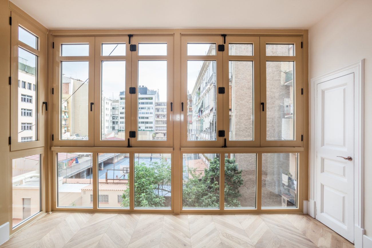 Centric apartment in a listed Modernist building
