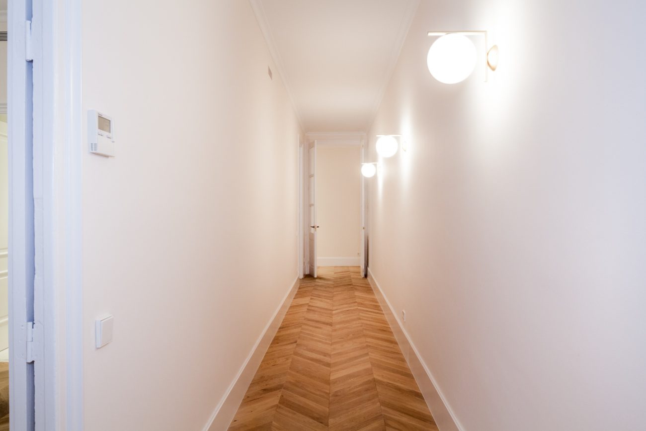 Centric apartment in a listed Modernist building