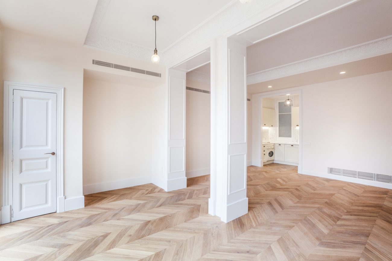 Centric apartment in a listed Modernist building