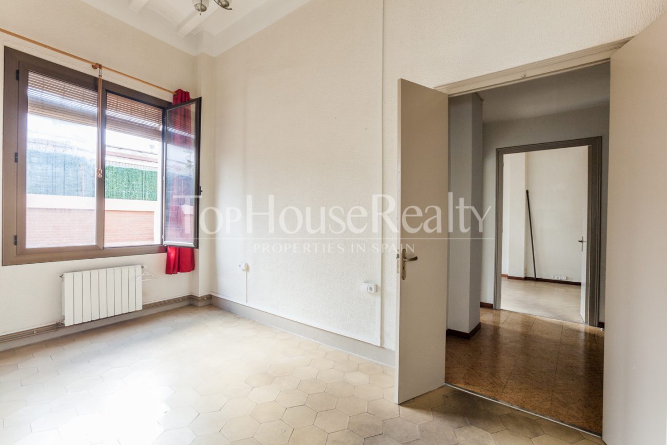 Charismatic flat for sale in Gracia