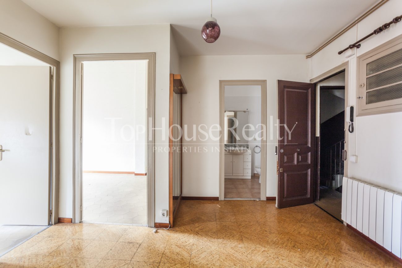 Charismatic flat for sale in Gracia