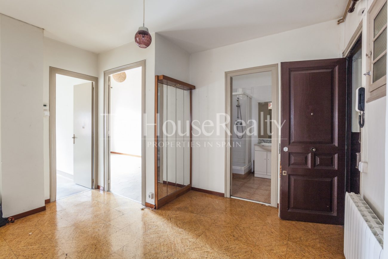 Charismatic flat for sale in Gracia