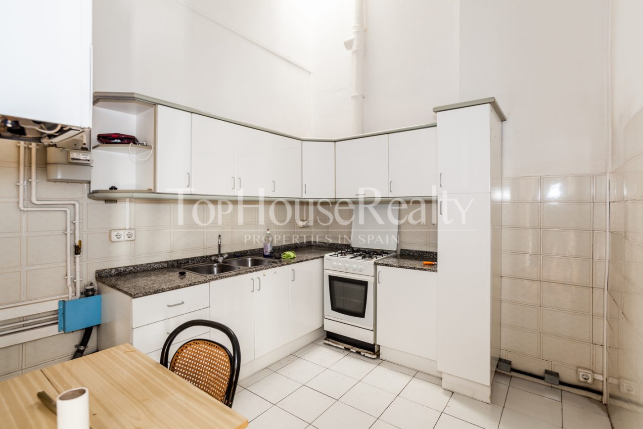 Charismatic flat for sale in Gracia