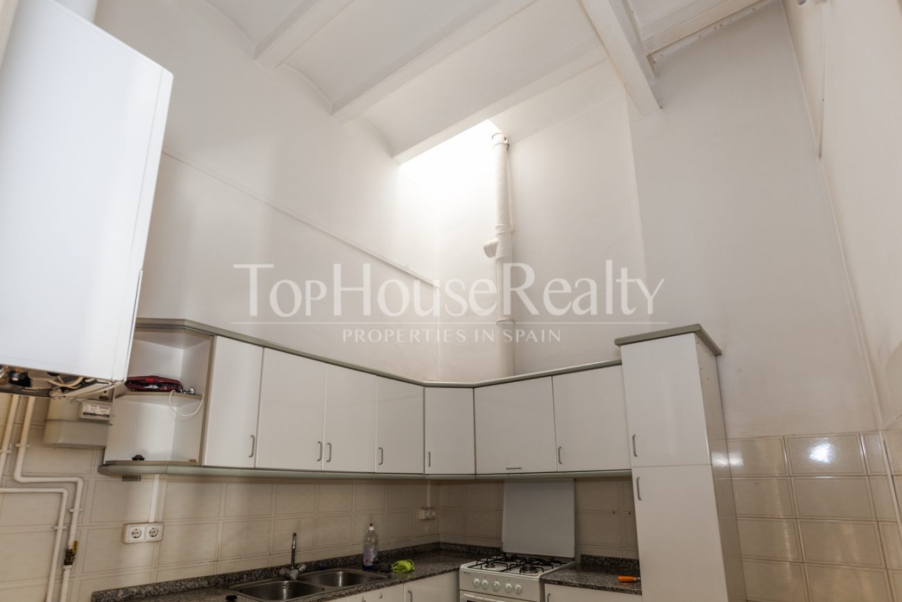 Charismatic flat for sale in Gracia
