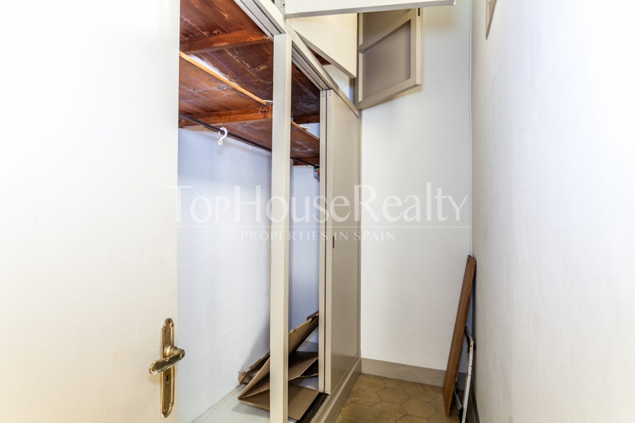 Charismatic flat for sale in Gracia