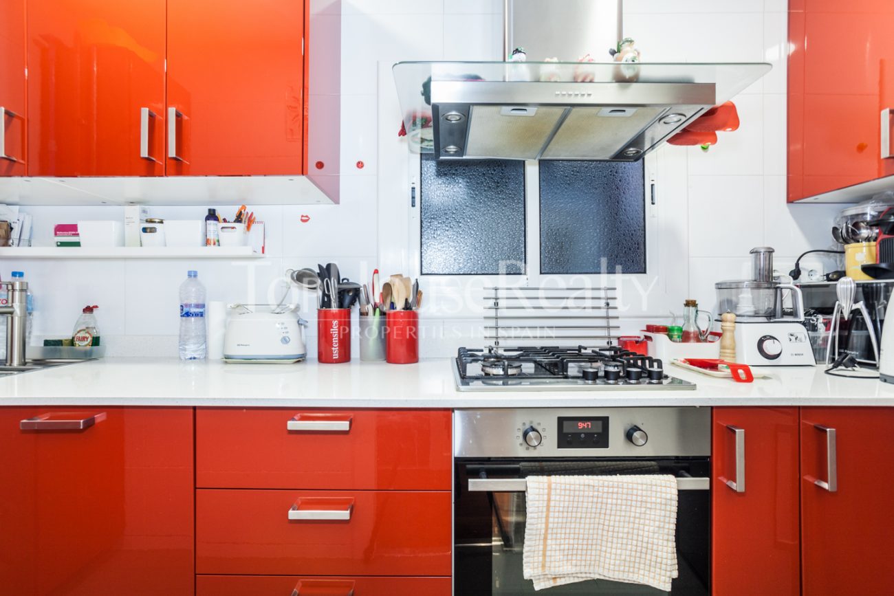 Centric and quiet flat