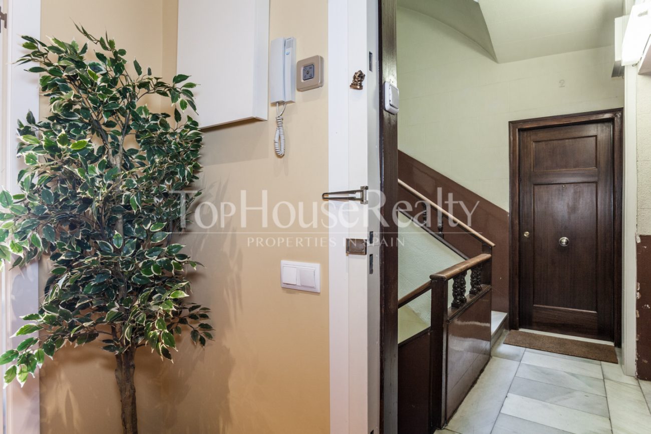 Centric and quiet flat