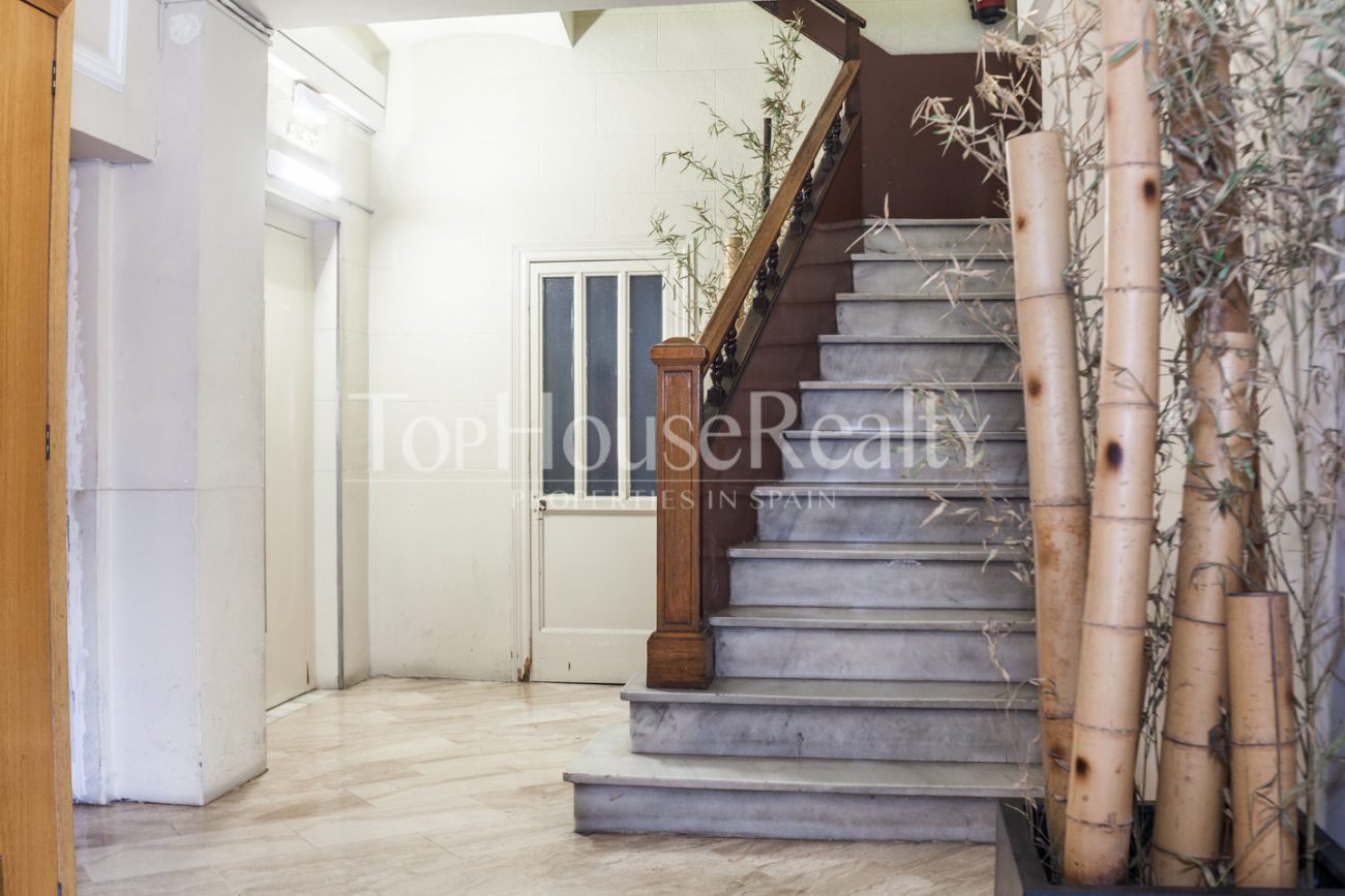 Centric and quiet flat