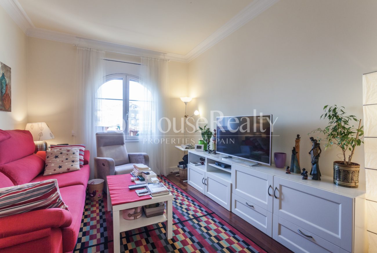 Centric and quiet flat