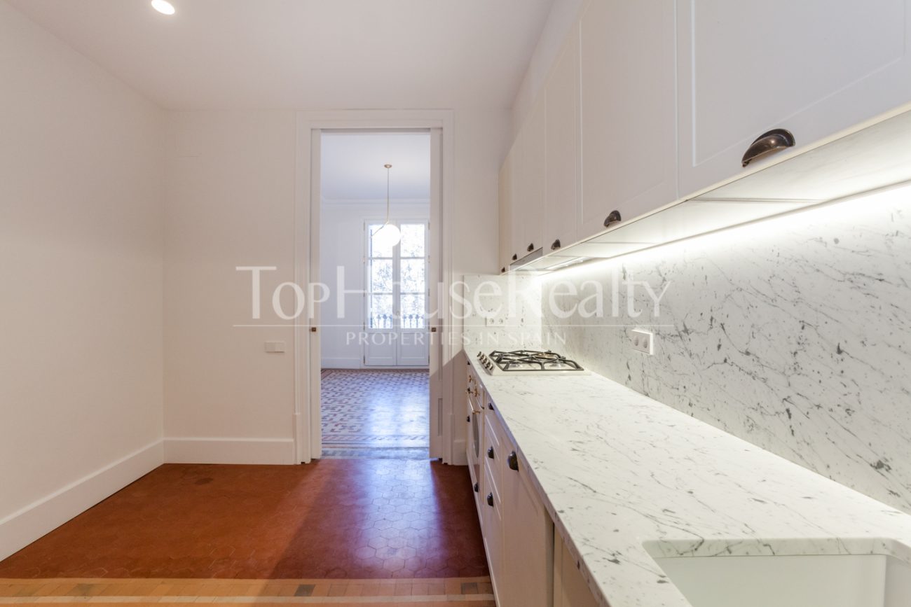 Stately flat on Gran Via